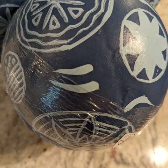 Pier 1 Imports Set Of 3 Wood Decorative Carpet Balls Hand Painted 4" Dia. NEW - Picture 9 of 12